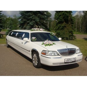 Аренда лимузина Lincoln Town Car (Линкольн)